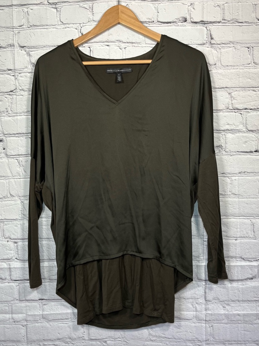 White House Black Market Tunic Satin Layered Blouse Womens Small Green V-Neck